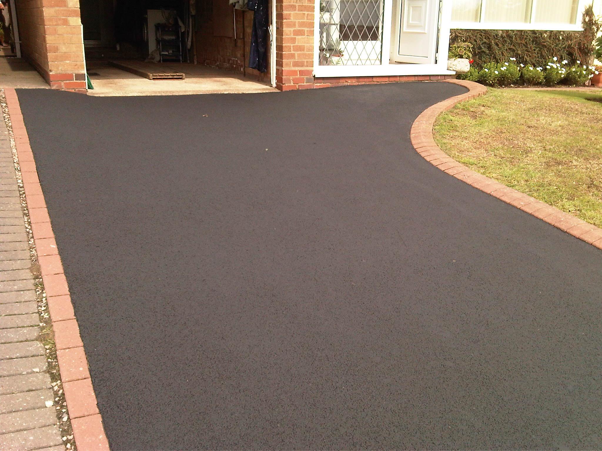 TARMAC DRIVEWAYS BACKTOBLACK SERVICE Power Clean